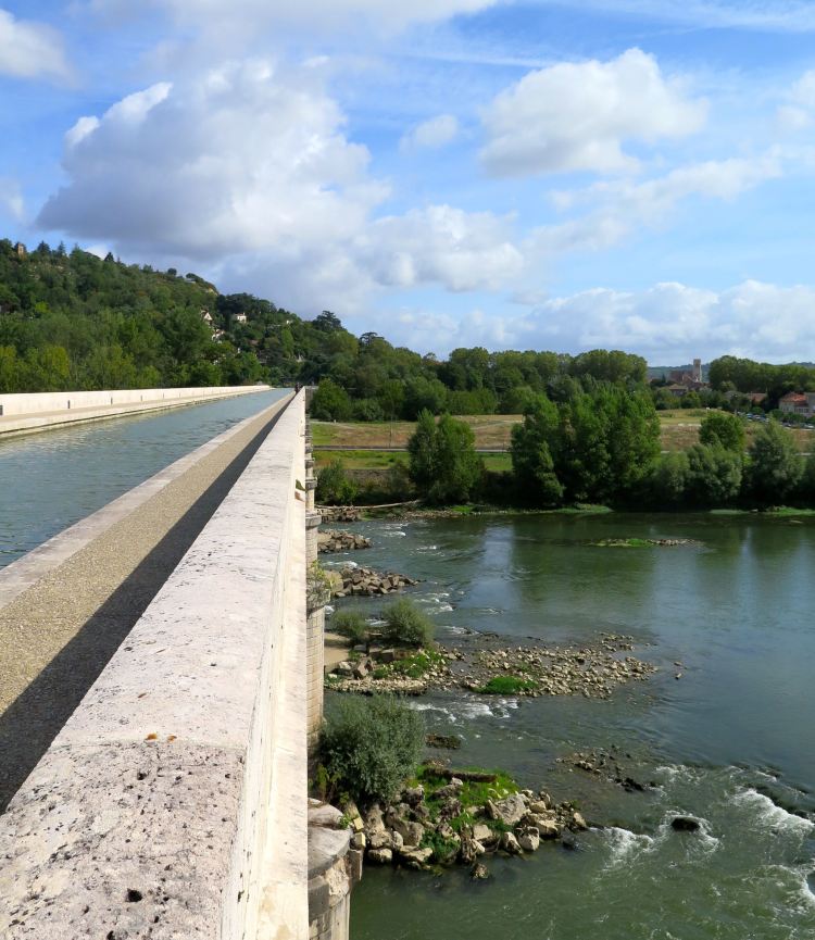 Pont-canal Agen Lot-et-Garonne
